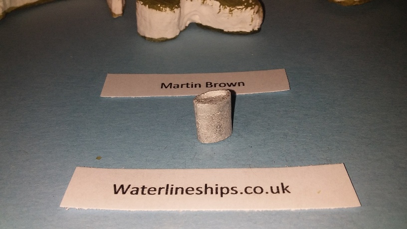 Replica Triang RMS Queen Elizabeth funnel