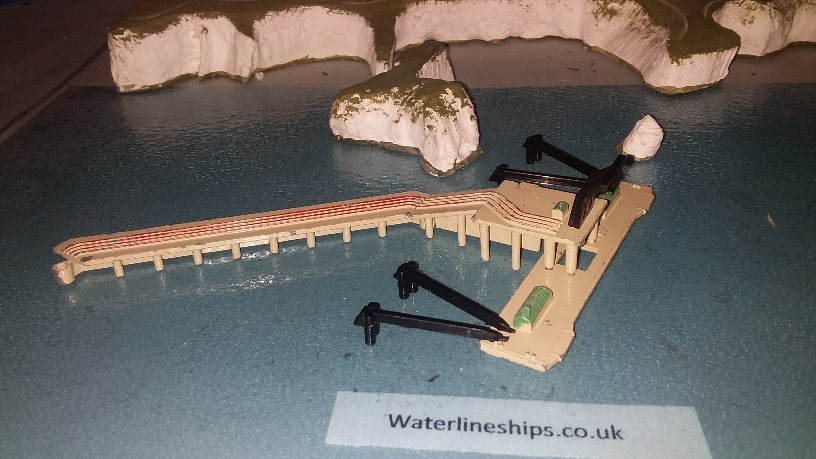 Tanker Wharf Berth and straight complete fsc orig.series [M854/5] - £17 ...