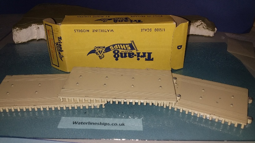 M836 Quay Straight fsc x 3 in original box