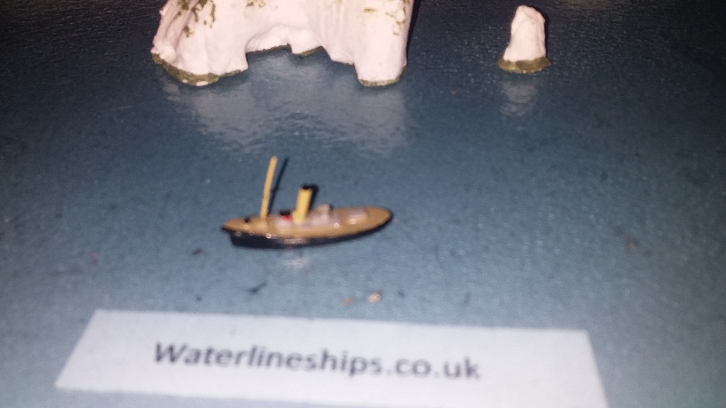 Harbour tug 1920s Yellow funnel