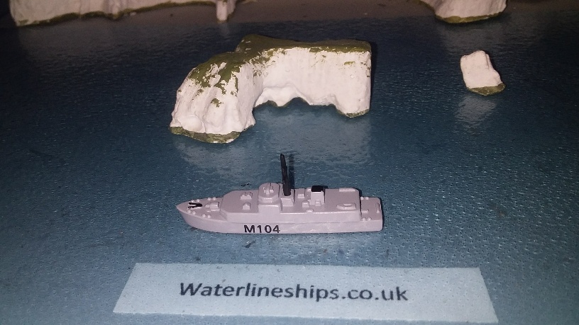 HMS Walney M104 RN minehunter collectors edition