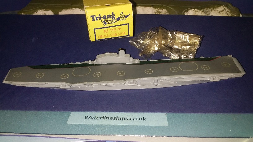 M752 Commando ship HMS Albion excellent boxed