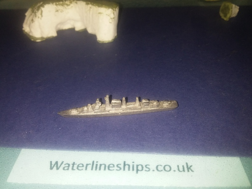 1/3000 scale Kashin class USSR Russia missiledestroyer 1980s 1/3000 scale Kashin class USSR Russia missiledestroyer 1980s