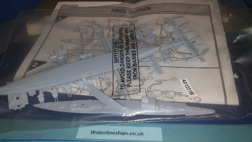 HMS Suffolk RN heavy cruiser 1928 kit unopened